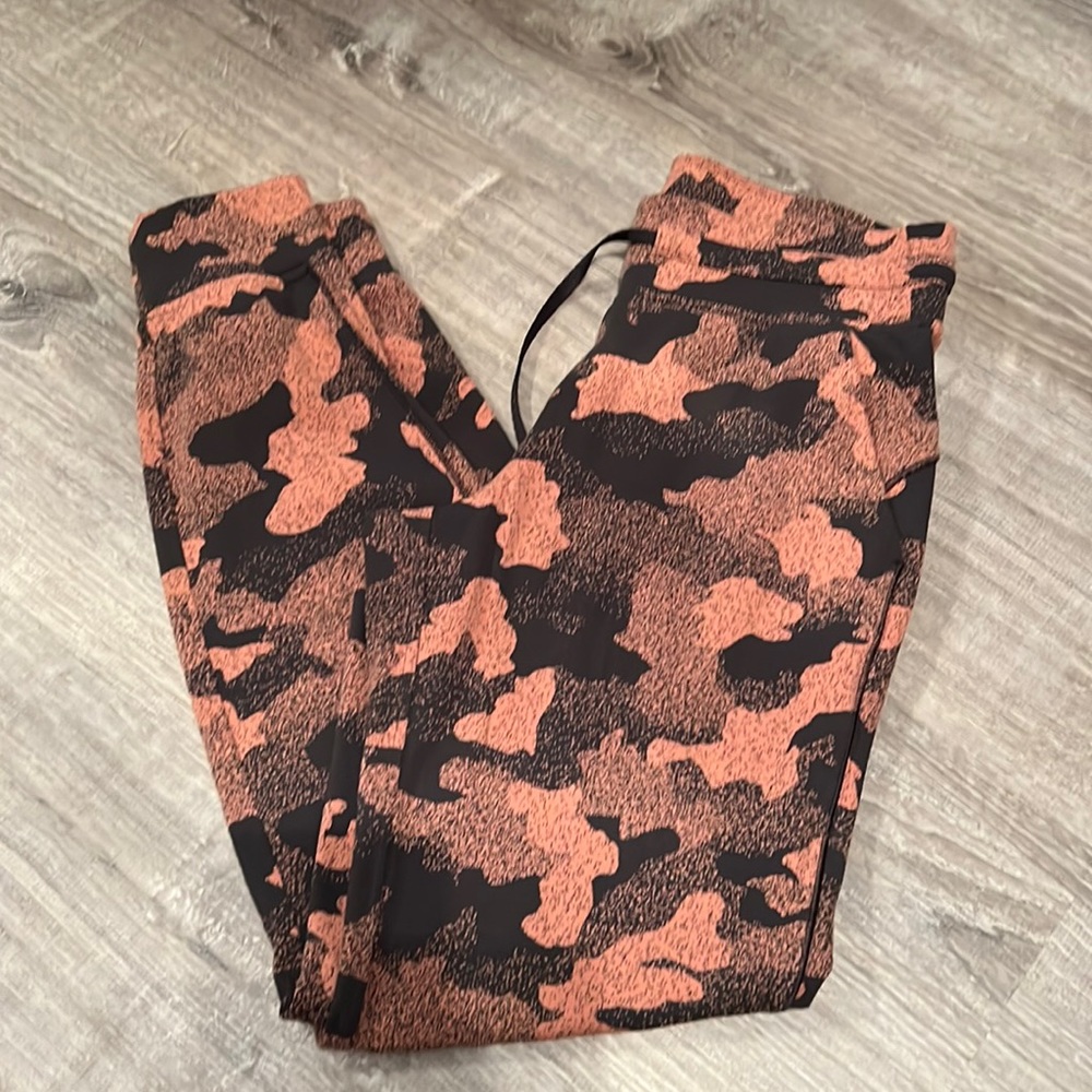 NWOT Lululemon Jogger 29" - 6 - Picture 1 of 7